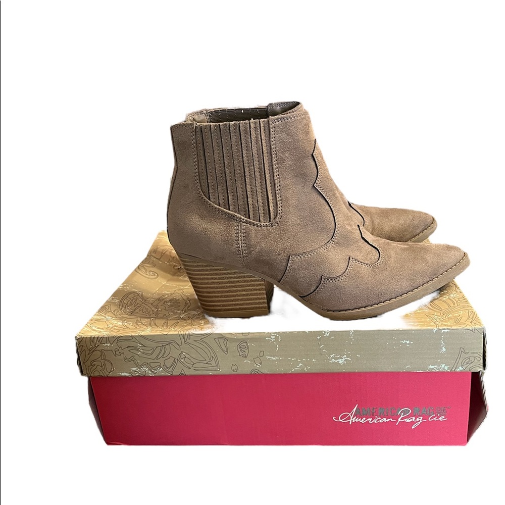 Tan Booties 6.5